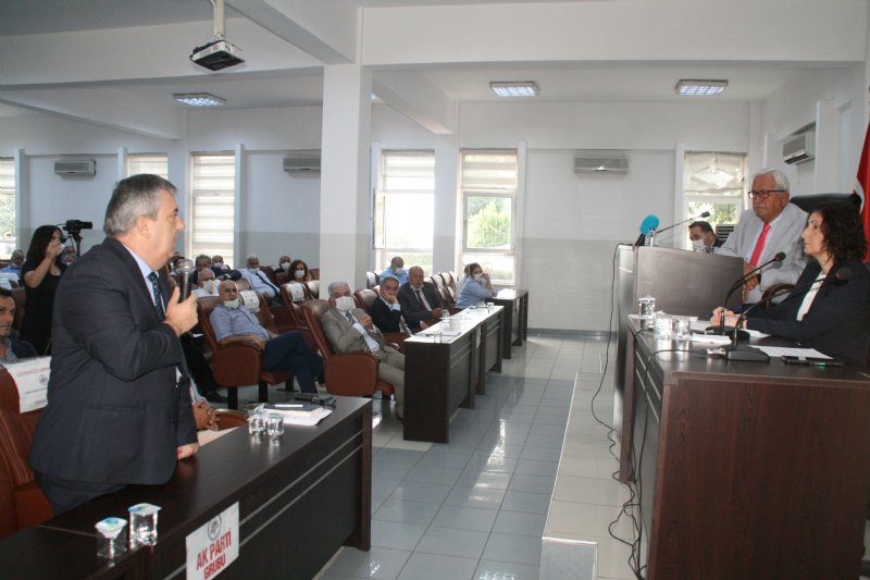 Tartışmalar.. Tartışmalar... Balıkçı Barınağı imar düzenlemesi meclisten geçti  - 6