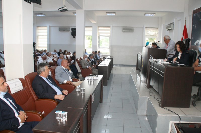 Tartışmalar.. Tartışmalar... Balıkçı Barınağı imar düzenlemesi meclisten geçti  - 1