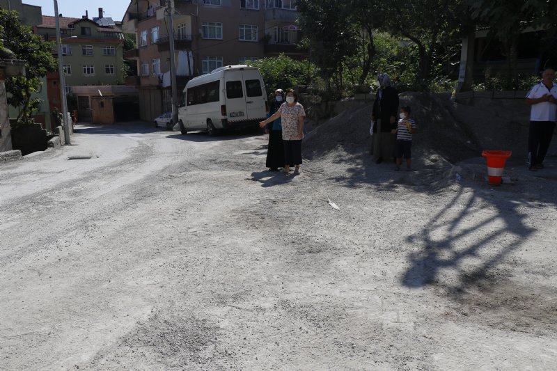  Mahalle sakinleri, belediyeden çalışmanın hızlanmasını istiyor... - 3