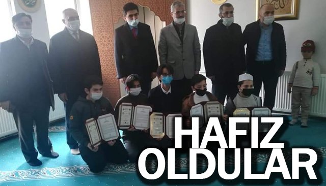 ÖĞRENCİLERE HAFIZLIK BELGELERİ VERİLDİ