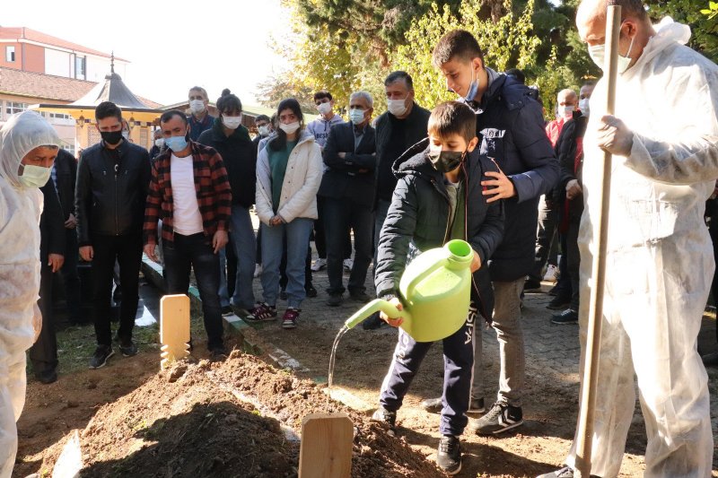 MURAT ÖĞRETMEN TOPRAĞA VERİLDİ - 2