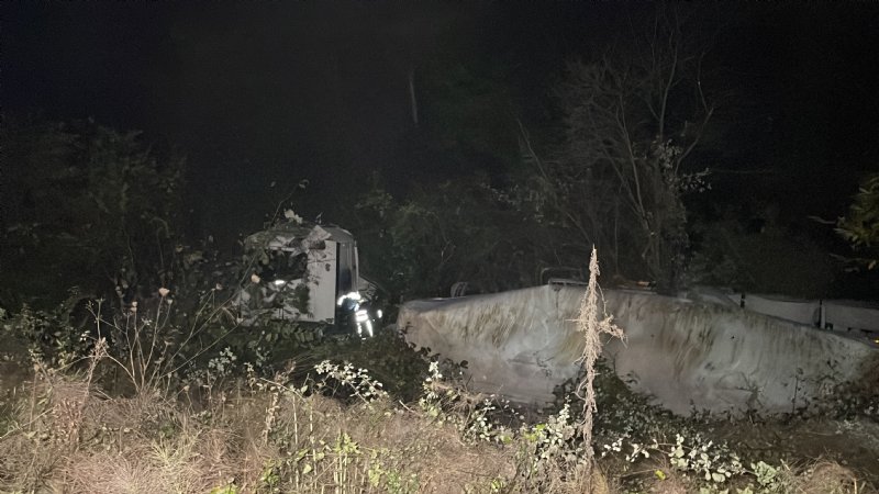 Şifalı su mevkisinde kaza… 3 yaralı…  TANKER ŞARAMPOLE UÇTU - 6
