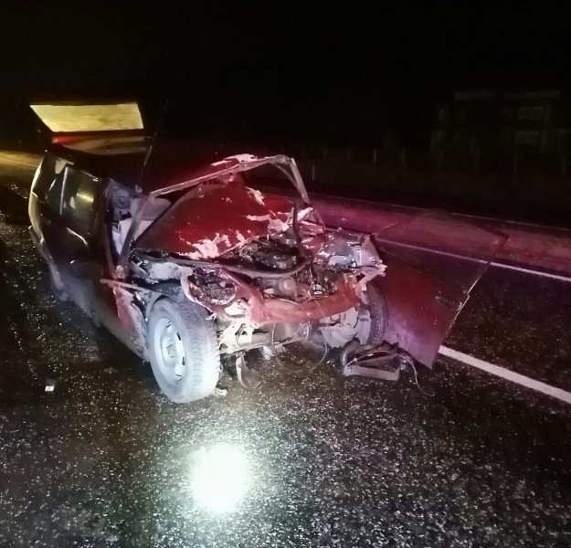 TRAKTÖRLE ÇARPIŞAN OTOMOBİLİN SÜRÜCÜSÜ ÖLDÜ - 1