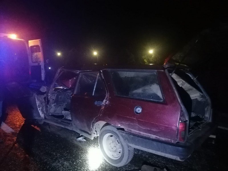 TRAKTÖRLE ÇARPIŞAN OTOMOBİLİN SÜRÜCÜSÜ ÖLDÜ - 2