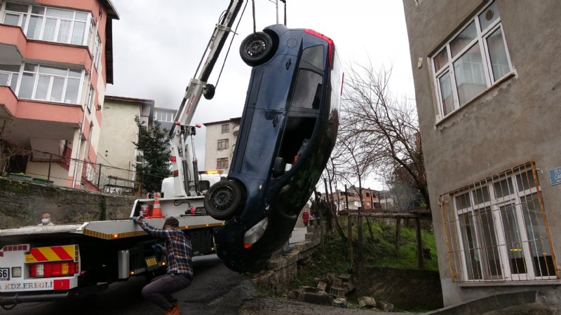 Otomobil takla attı, kaza ucuz atlatıldı... - 7