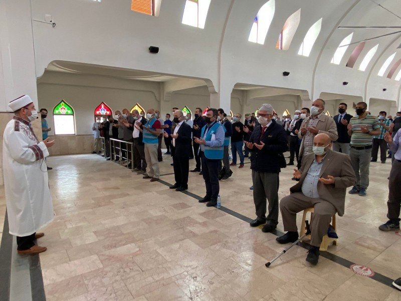 ZONGULDAK´TA GIYABİ CENAZE NAMAZI KILINDI  - 3