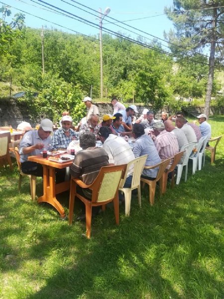 İMECE USULÜNÜN EN GÜZEL ÖRNEĞİ... MESAJI ALAN KÖYÜN ERKEK VE KADINLARI, HEMEN KOLLARI SIVADI... - 5