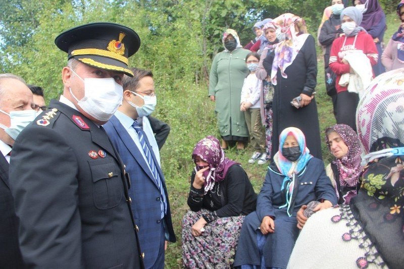 AĞAÇTAN DÜŞEN GAZİ, GAZİLER GÜNÜ’NDE TOPRAĞA VERİLDİ - 1