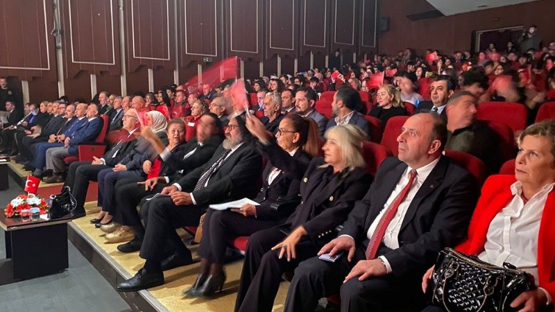 Atatürk ve Cumhuriyet konulu oratoryo gösterisi…  KUTLAMALAR BAŞLADI - 1