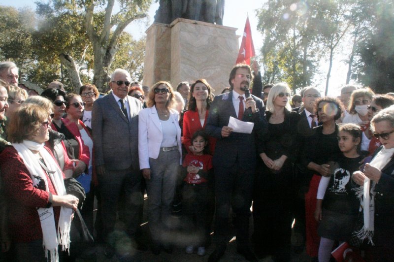 Karadeniz Ereğli’de çelenk sunma töreni gerçekleştirildi… CUMHURİYET İÇİN - 5