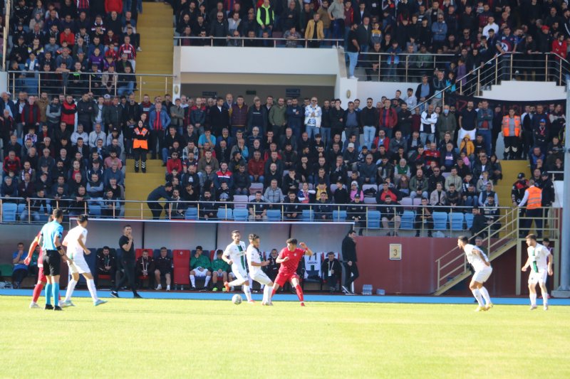 TFF 2. Lig 12. Hafta… Zonguldak Kömürspor: 0 - Kocaelispor: 2 - 5