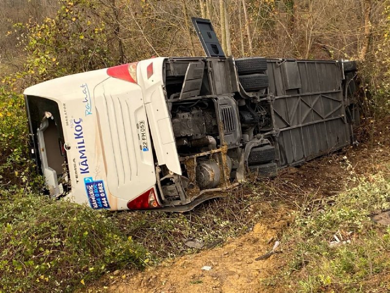 Yolcu otobüsü şarampole devrildi: 39 yaralı… ZONGULDAK’A GELİYORDU - 9