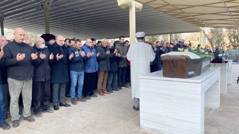 Genç kız son yolculuğuna uğurlandı… GÖZ YAŞLARI SEL OLDU - 1