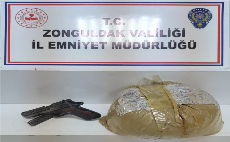 ZONGULDAK’TA 4 KİLOGRAM UYUŞTURUCU ELE GEÇİRİLDİ! - 1