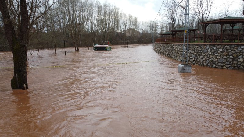 BARTIN’DA SEL!  - 1