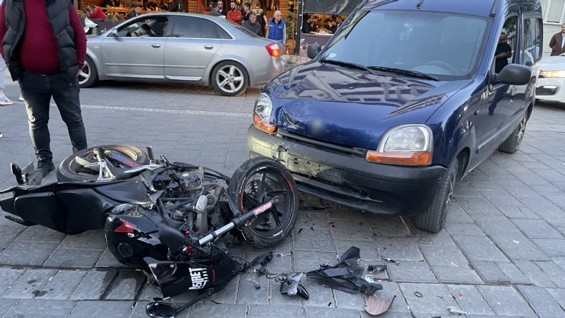 Çaycuma’da trafik kazası… 2 yaralı… KAVŞAKTA ÇARPIŞTILAR - 2