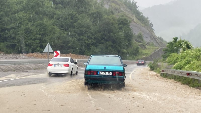 SÜRÜCÜLER ZOR ANLAR YAŞADI  - 2