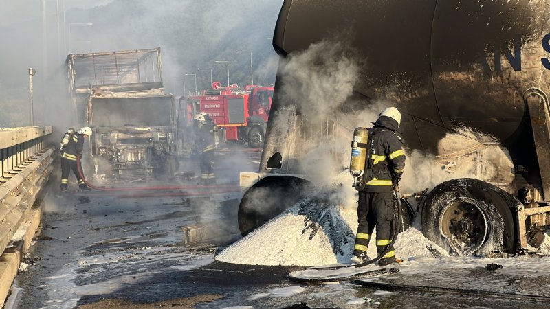 Yangında tır ve tanker demir yığınına döndü … TEM KAPANDI, 2 SÜRÜCÜ YARALANDI - 5