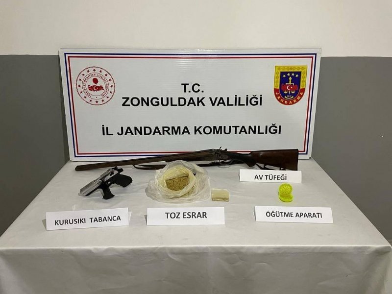 UYUŞTURUCU-SİLAH HEPSİ VAR! 21 KİŞİ GÖZALTINA ALINDI - 2