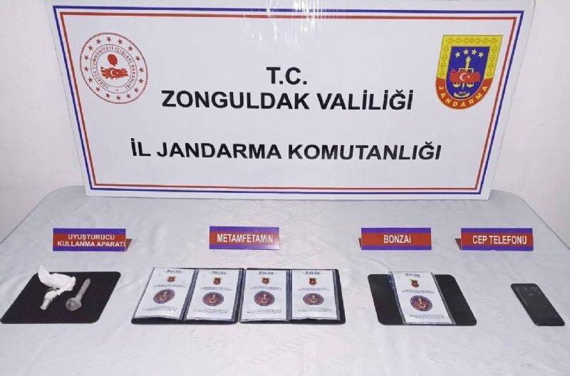 UYUŞTURUCU-SİLAH HEPSİ VAR! 21 KİŞİ GÖZALTINA ALINDI - 3