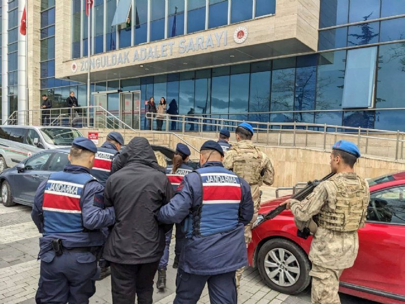 UYUŞTURUCU-SİLAH HEPSİ VAR! 21 KİŞİ GÖZALTINA ALINDI - 4