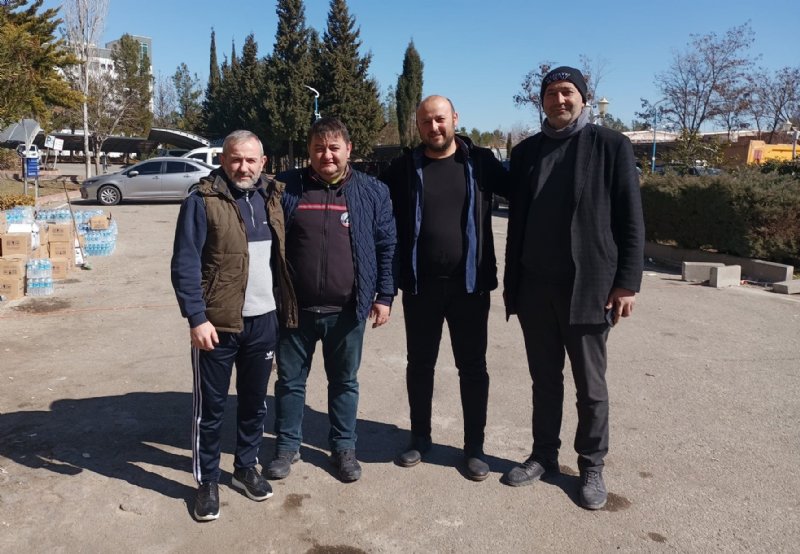 Yeşil, madencileri çiçeklerle karşıladı... İNSANLIK GÖREVİNDEN DÖNÜŞ - 1