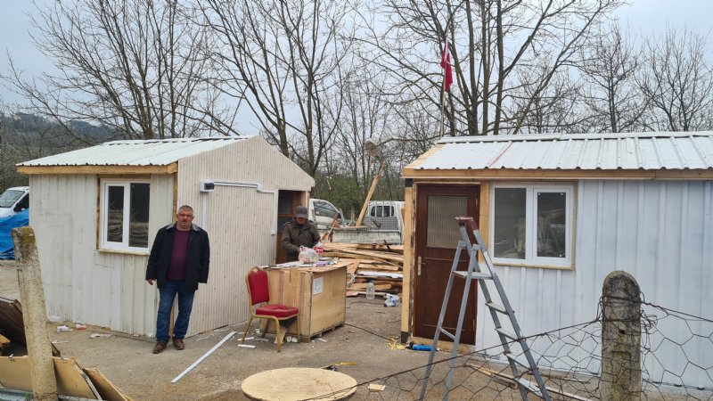 MUHTARLAR KONTEYNER EV YAPIP ELBİSTAN’A GÖNDERDİ  - 4