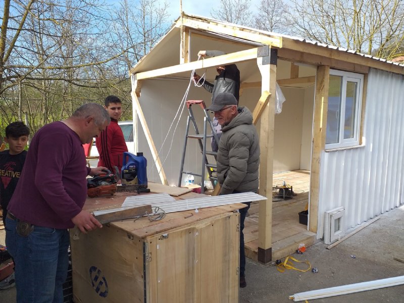 MUHTARLAR KONTEYNER EV YAPIP ELBİSTAN’A GÖNDERDİ  - 6