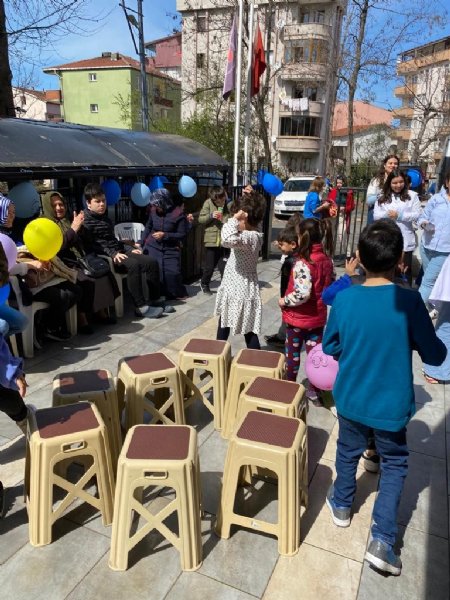 Ereğli’de 2 Nisan Dünya Otizm Farkındalık Günü Etkinliği... “OTİZME MAVİ BİR IŞIK YAKALIM” - 2