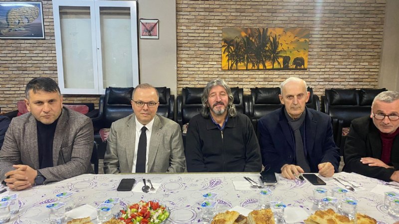 MHP’DEN GAZETECİLERE İFTAR - 1