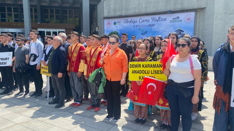 Okullar arası Halk Oyunları Türkiye Şampiyonası açılış töreni… 22 İLDEN 350 SPORCU KATILACAK - 4
