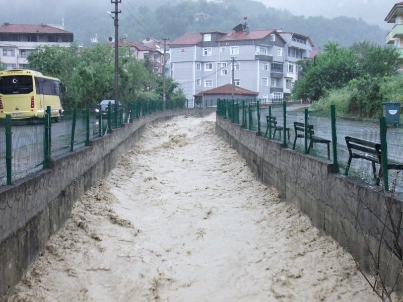 Ereğli ve Devrek’te işyerleri zarar gördü, evleri su bastı... SEL! - 15