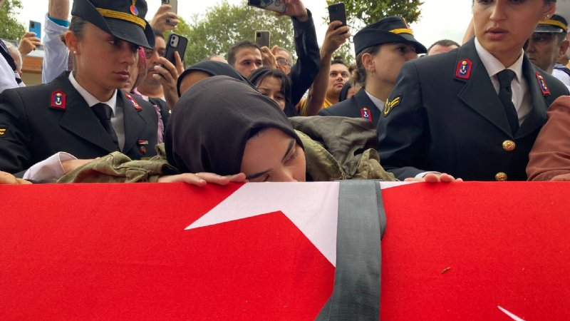Zonguldak Şehit Piyade Uzman Çavuş Mustafa Sezer’i uğurladı - 5