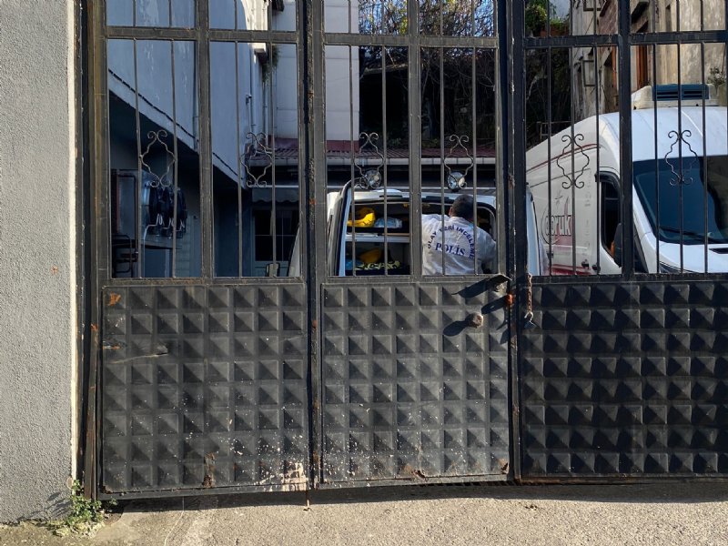 ZONGULDAK’TA İNTİHAR; BAŞINA SIKTI! - 1