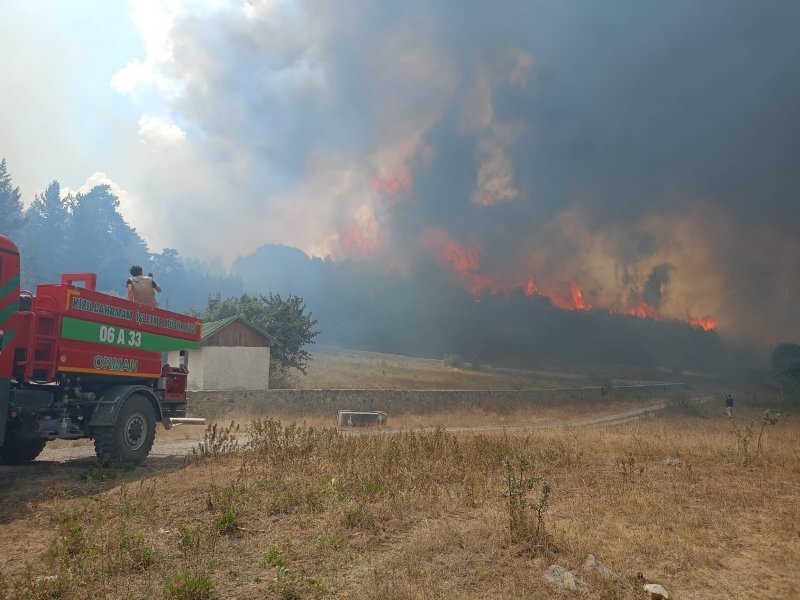 ANKARA´DA BAŞLAYAN YANGIN BOLU´YA SIÇRADI - 4