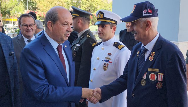 CUMHURBAŞKANI TATAR, GAZİLERLE BİR ARAYA GELDİ