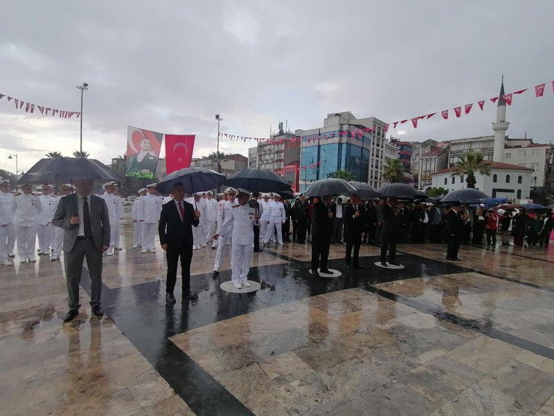 KAHRAMAN GAZİLERİN ŞEREF VE ŞAN GÜNÜ KUTLU OLSUN - 9