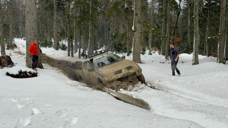 İSTANBULLULAR DÜZCE´YE KAR GÖRMEYE GELİYOR - 2