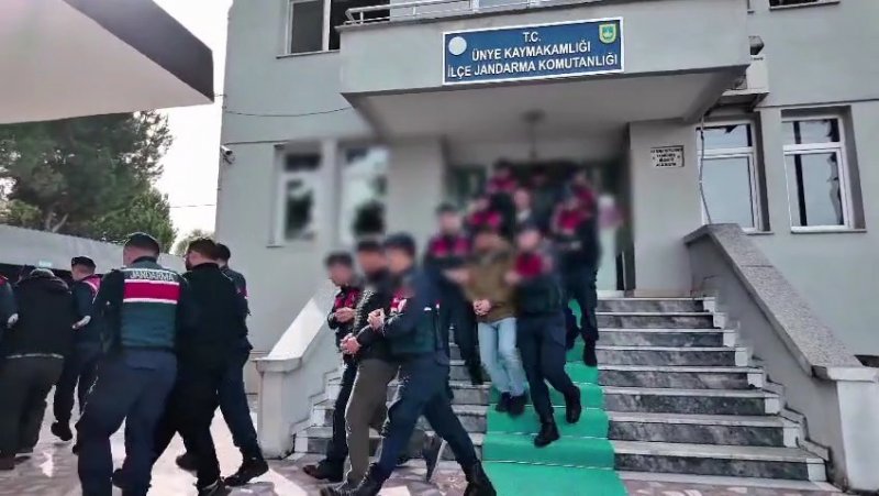 9 kişi gözaltına alındı - 4