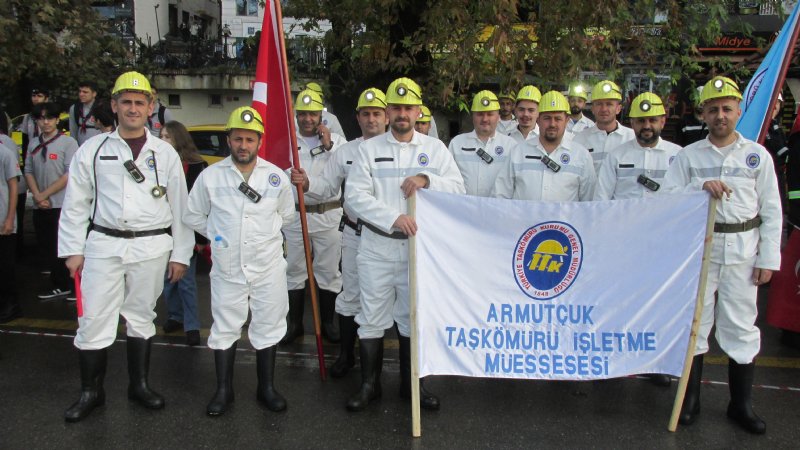 CUMHURİYET TÖRENİNDE COŞKU VARDI - 1