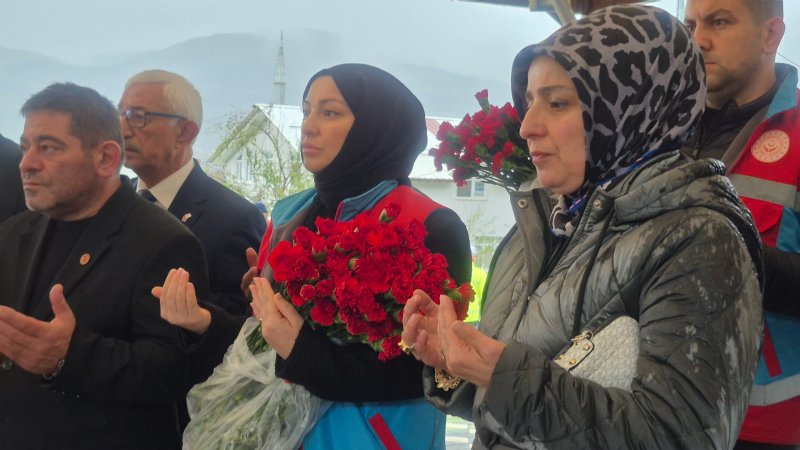 26’NCI YILINDA  ACILAR TAZE - 2