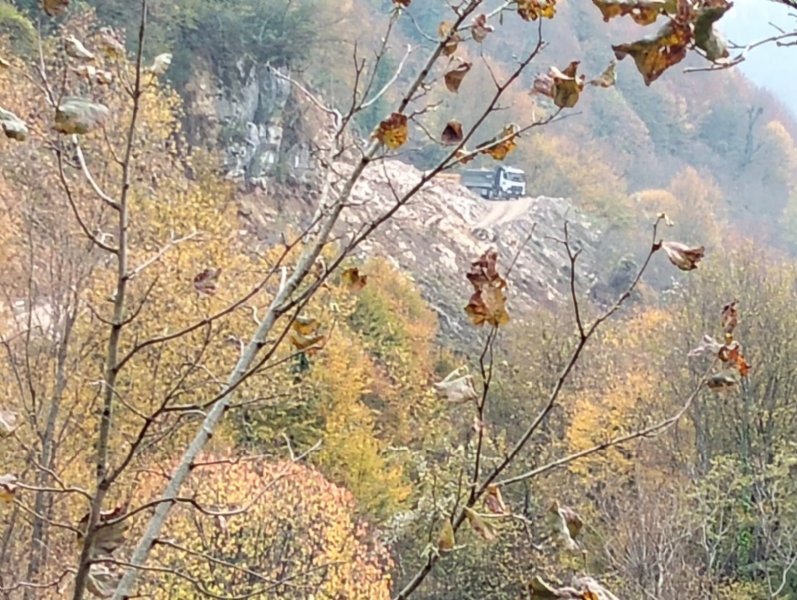 DERE YATAKLARINA ATIK VE MOLOZ DÖKÜLÜR MÜ? - 4