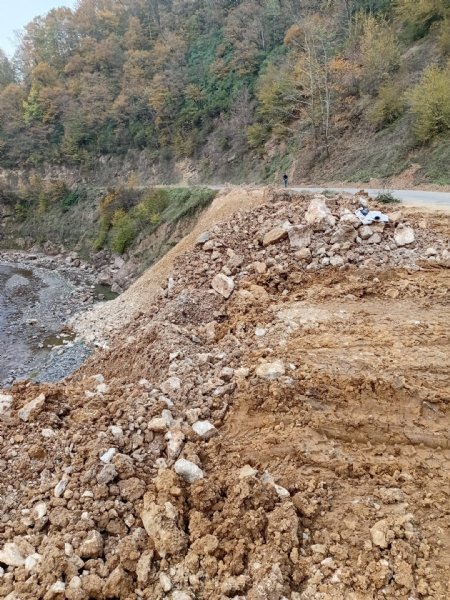 DERE YATAKLARINA ATIK VE MOLOZ DÖKÜLÜR MÜ? - 5