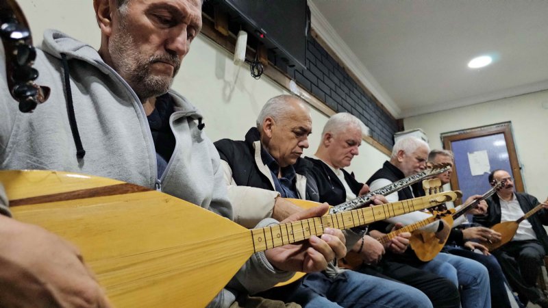 ENGELLER TÜRKÜLERLE AŞILIYOR - 3