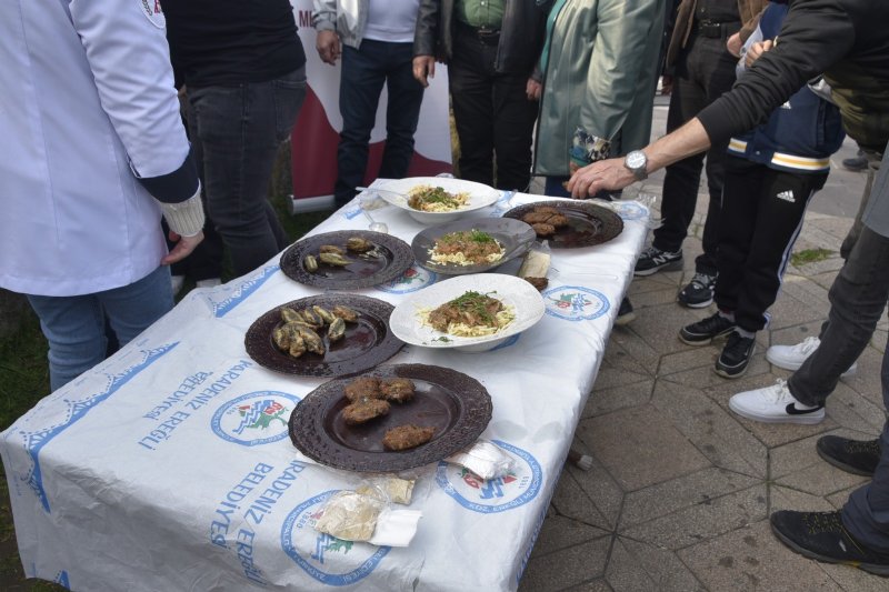 HAMSİLİ SUŞİ, HAMSİLİ MAKARNA VE HAMSİLİ KÖFTE... - 3