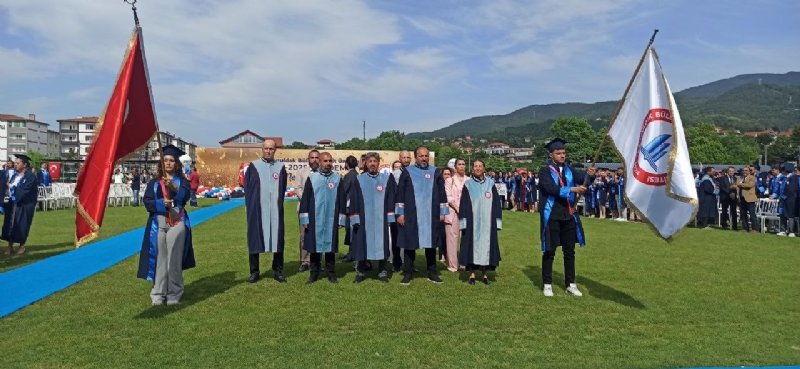 MEZUNİYET TÖRENİNDE EVLİLİK TEKLİFİ - 2