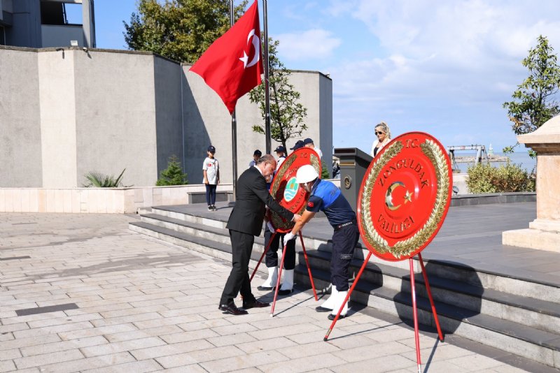 ATATÜRK’ÜN ZONGULDAK’A  GELİŞİ TÖRENLE KUTLANDI - 6