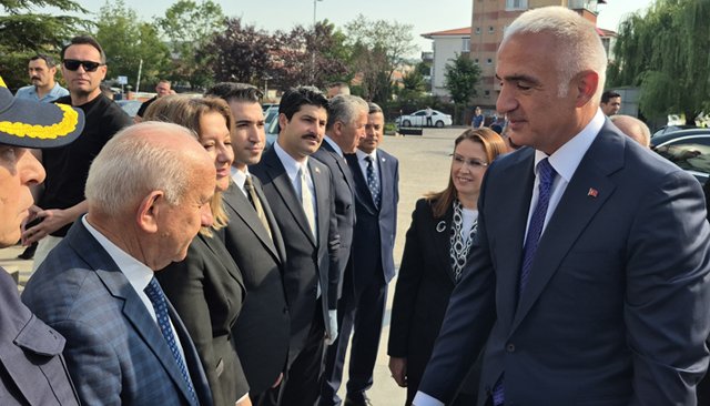 Bakan şimdi Bartın´da sonra Zonguldak´ta...