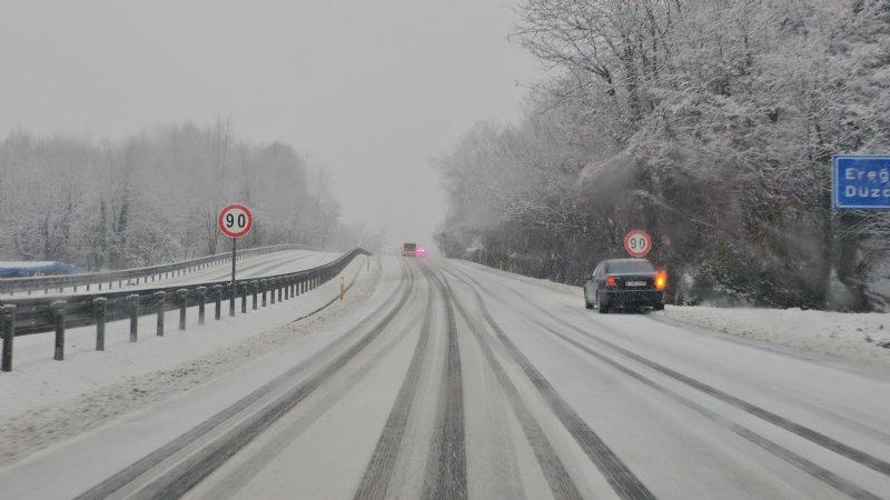 YÜKSEKLERDE KAR VAR - 4