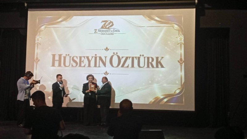 AYAKKABI  BOYACISI  ÖDÜL ALDI - 3